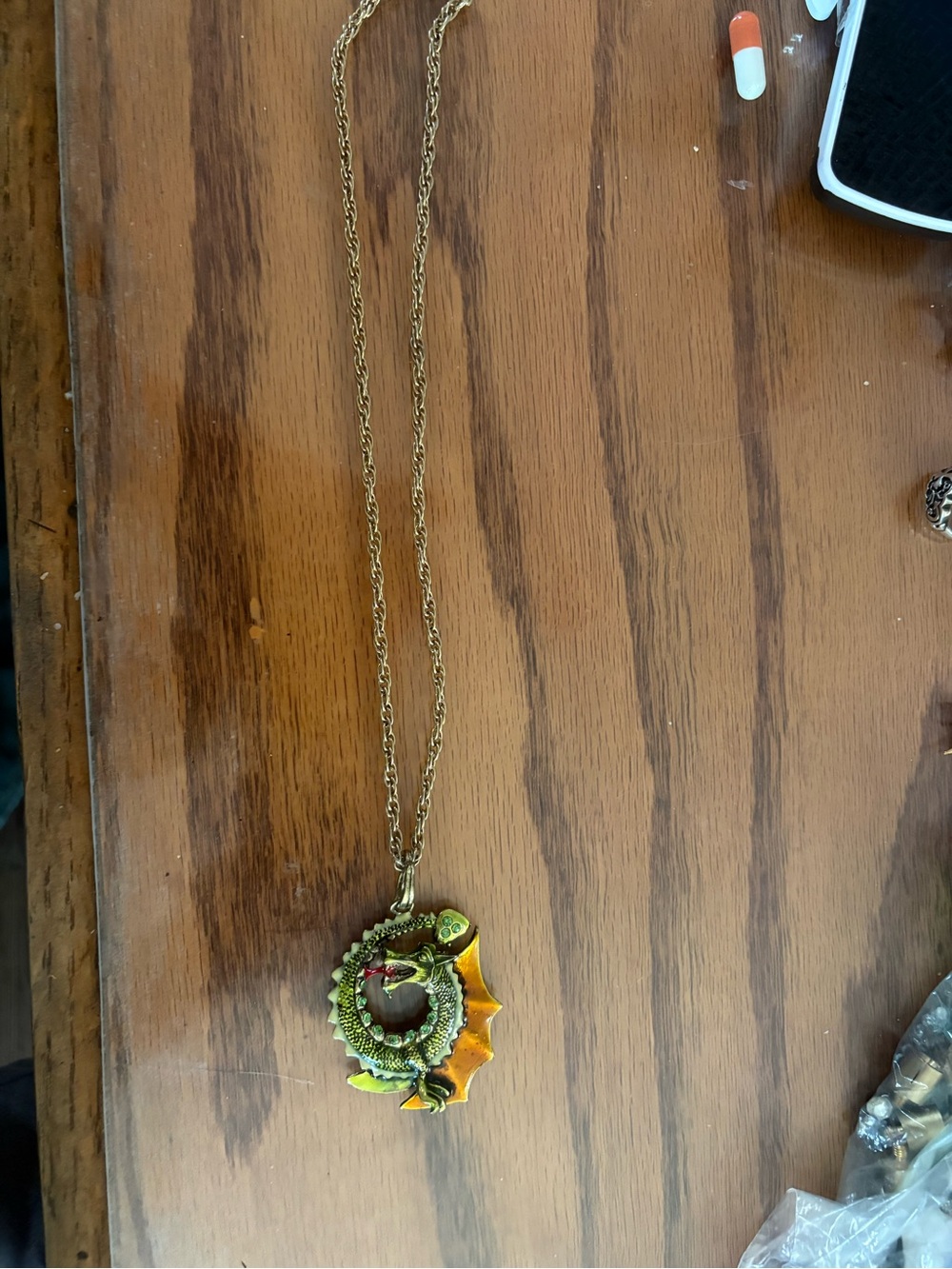 Gold-Tone Green Dragon Pendant Necklace - Unbranded 7 1/2 inches
